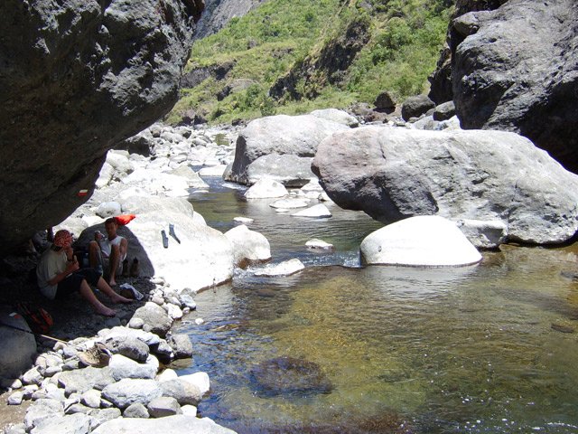 Au retour, petite halte à l'ombre avant d'entamer les deux montées