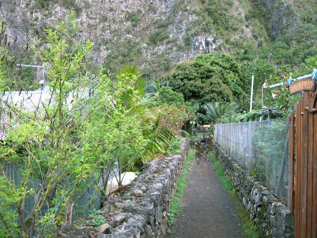 Une ruelle du village de Grand Bassin