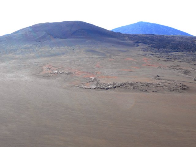 La Plaine des Sables au pied du Piton Chisny