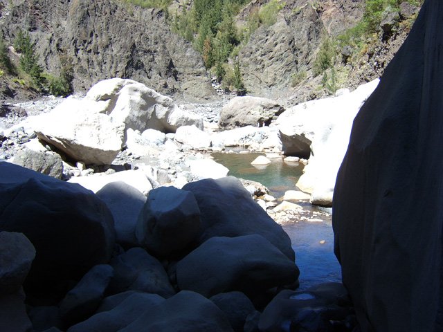 L'arrivée au Bras rouge avec les premiers rochers