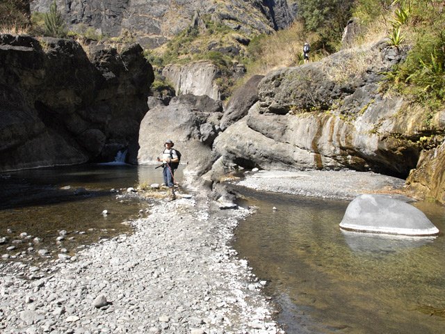 Un peu de repos au bassin proche du gué