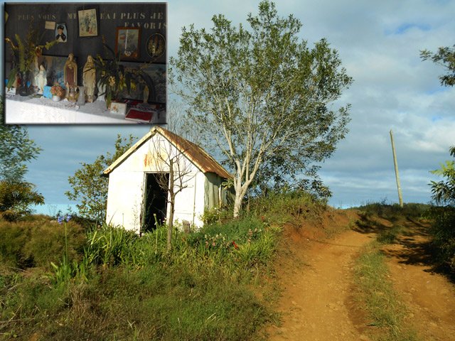 Un petit détour à la chapelle discrète ne prend que quelques minutes