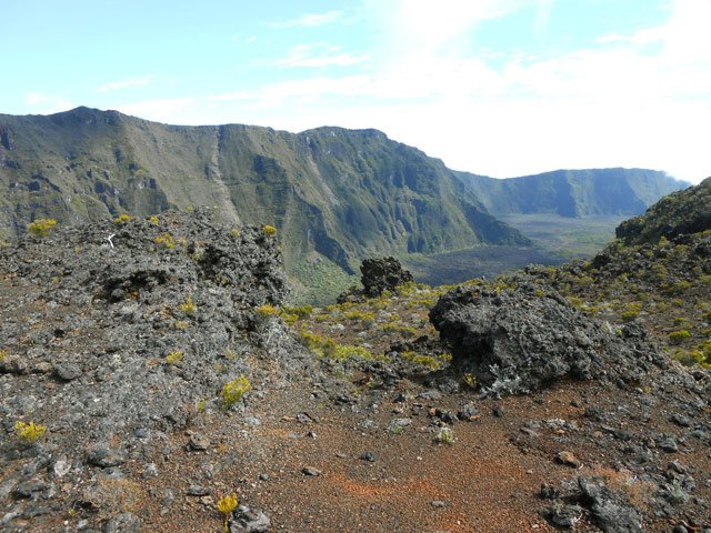 Une idée du sol près du précipice