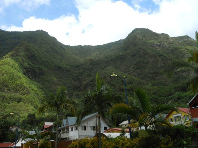 L'îlet Bleu, 400 mètres plus haut vu du Petit Serré au lever du soleil
