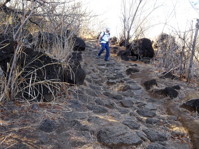 Début de la partie pavée qui rapproche de Saint-Leu