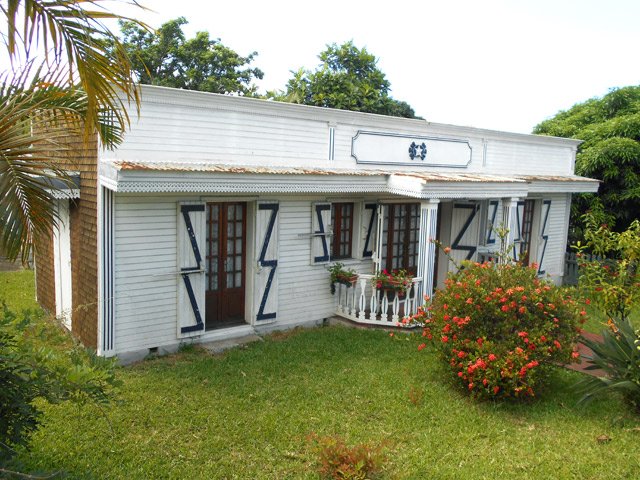 Une case traditionnelle créole à la Rivière