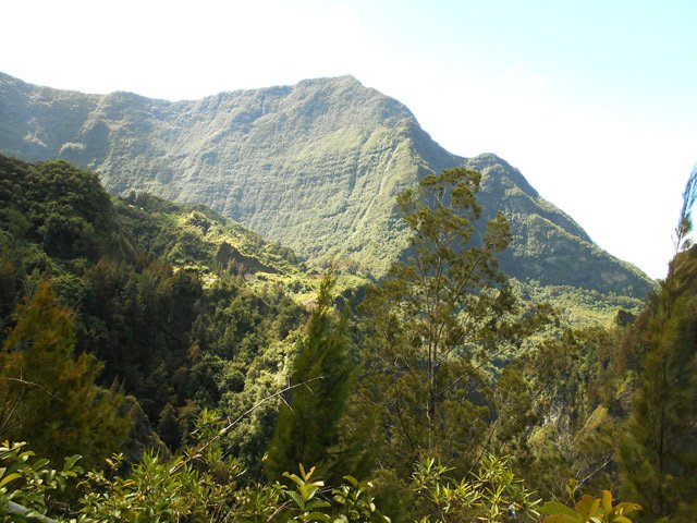 Le Bé Massoune durant la montée périlleuse du sentier canyoneurs