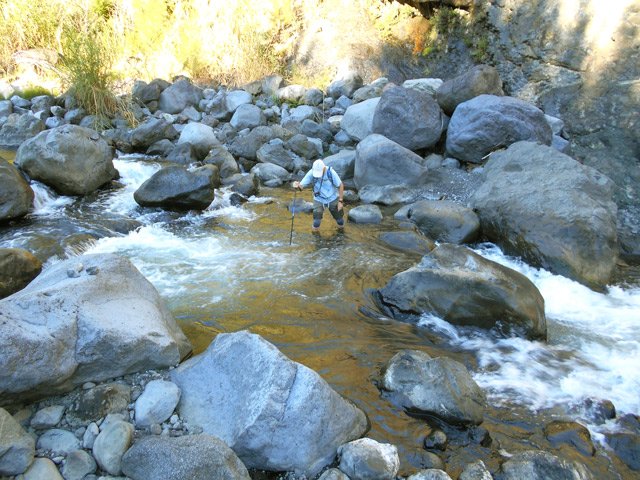 Le courant peut être fort mais la bâton sécurise