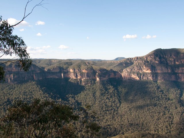 Tout prête à la randonnée dans les Blue Mountains