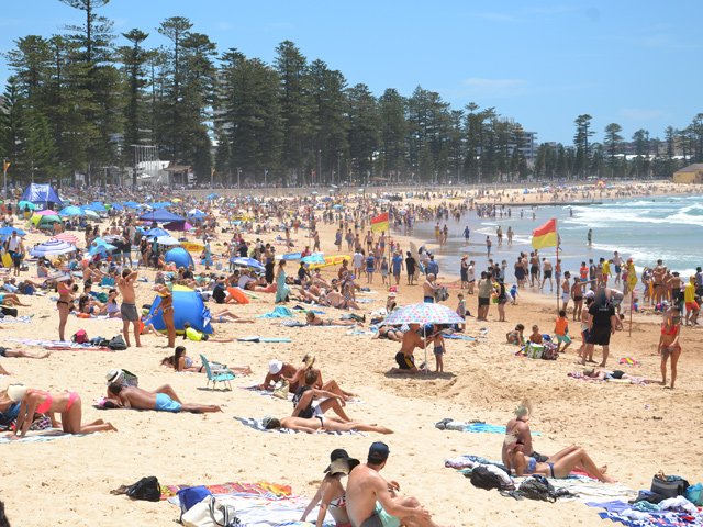 La plage a bien changé en trois heures