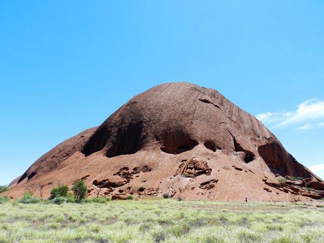 Le personnage donne une idée de la taille