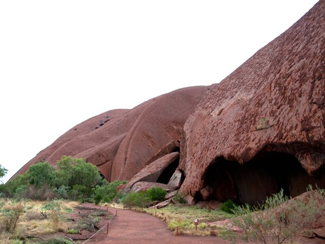 Curieuse géologie de ce curieux monolithe