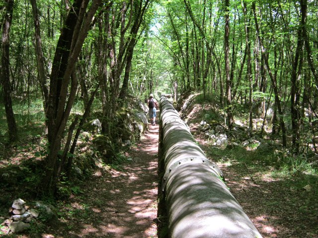 Rectiligne et à plat ; l'idéal pour une randonnée