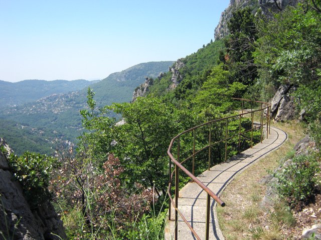 Longs balcons pour protéger de la chute