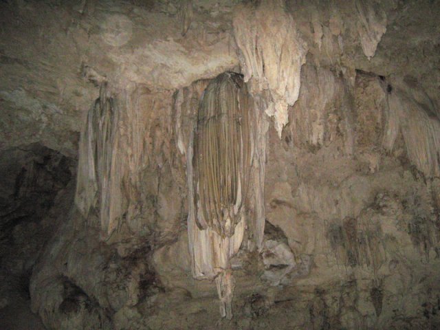 Stalagmites drapées