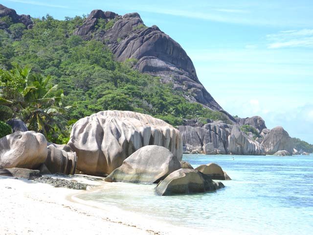 La Pointe Source d'Argent, ses rochers et sa superbe plage