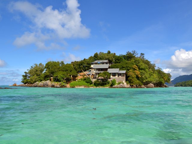 Idem pour Île Ronde couverte d'hôtels