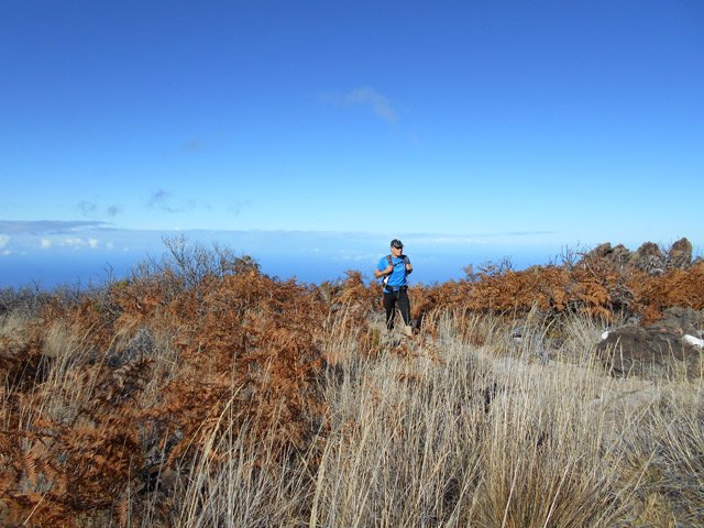 Début de la longue montée vers le Petit Bénare