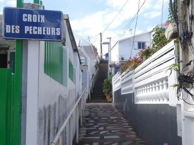 Une autre ruelle étroite pour rejoindre la Croix des Pêcheurs