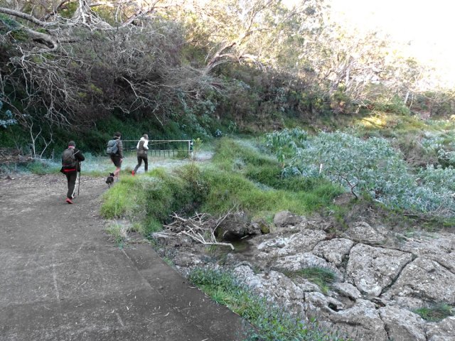 Premier franchissement de la Ravine la Source sur un radier bétonné