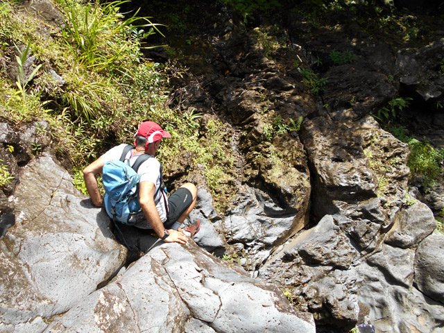 Les passages faciles à la montée deviennent plus techniques à la descente