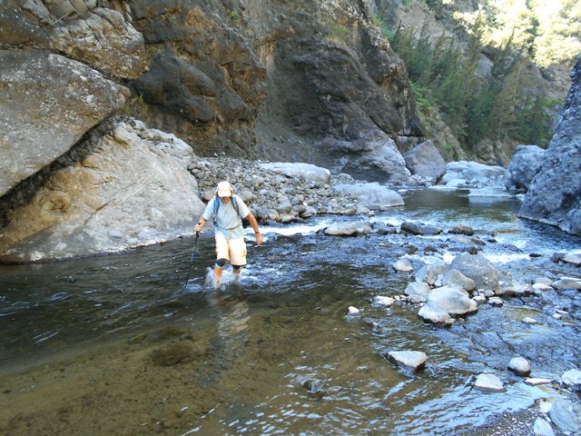 Compter une vingtaine de traversées, rarement inquiétantes avec un bâton