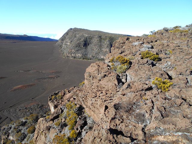 Départ sur le classique sentier vers la Morne Langevin