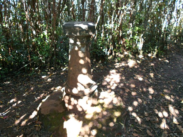 Passage près de la borne de 1837