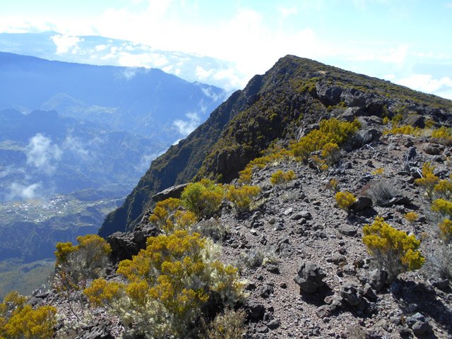 Un quart du parcours sur le rempart se fait sans difficulté