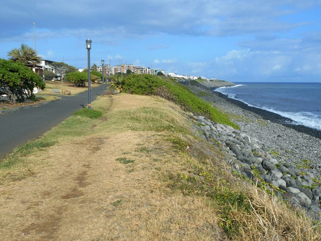 Le premier kilomètre du circuit qui mène à Sainte-Suzanne