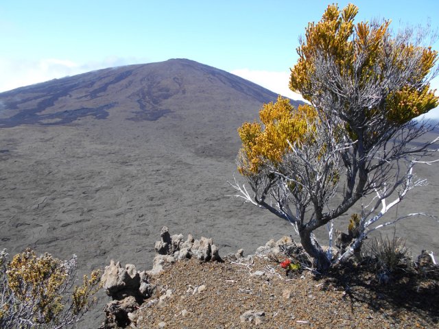 Attention en s'approchant, le sable glissant va jusqu'au vide