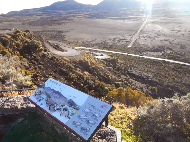 La Plaine des Sables depuis la table d'orientation du Pas des Sables