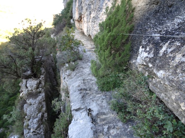 Ce sont de tels sentiers qui ont amené la mairie à en restreindre l'accès
