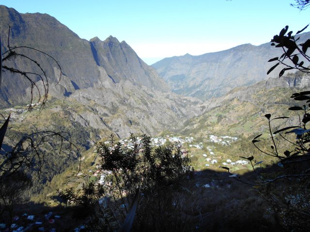 Panorama sur le Dimitile et la vallée durant la montée