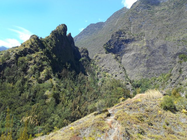 La région, déchiquetée, est magnifique et sauvage