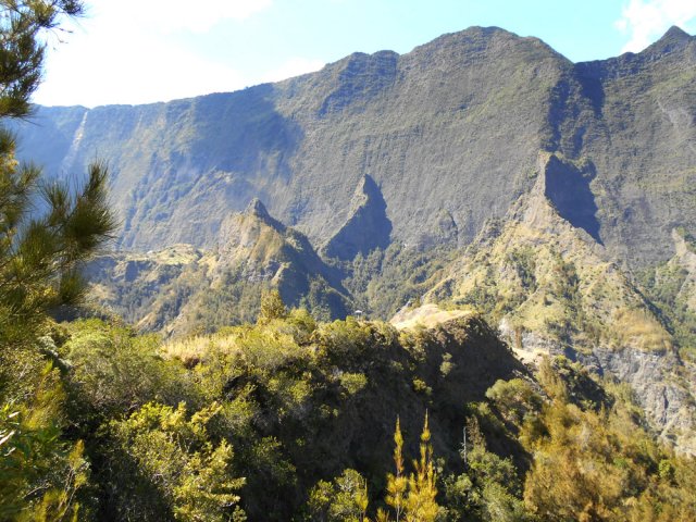 Le petit kiosque du propriétaire de l'éperon qui vient méditer devant les paysages