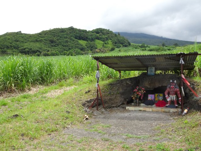 Le piton Galets, proche de la chapelle malbare et d'un petit hameau