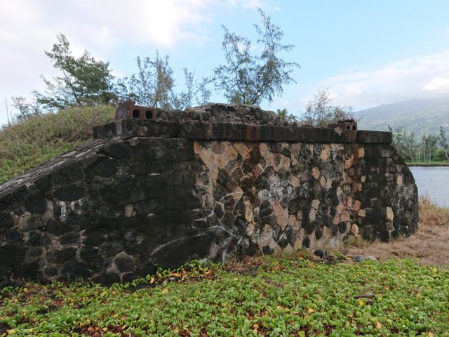Culée de rive droite à l'Étang du Gol