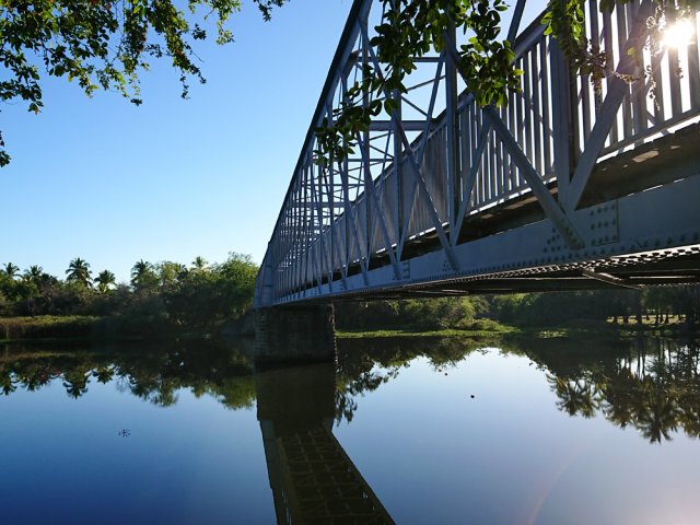 Pont ferroviaire de l'Étang de Saint-Paul