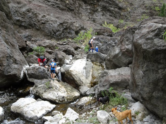 L'ascension se poursuit mais la taille des blocs ne diminue pas