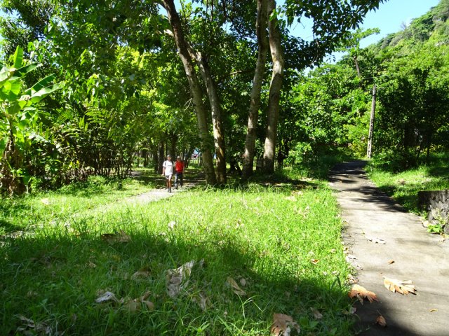 Partir en direction du restaurant par l'autre piste