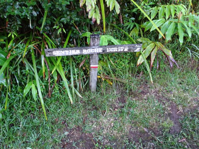 Quelques vestiges d'anciens panneaux indicateurs