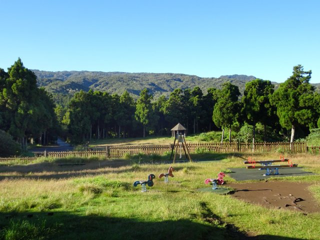 Arrivée à l'aire de jeu et de repos de Mamode Camp