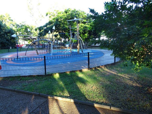 Débuter par une aire de jeux pour enfants