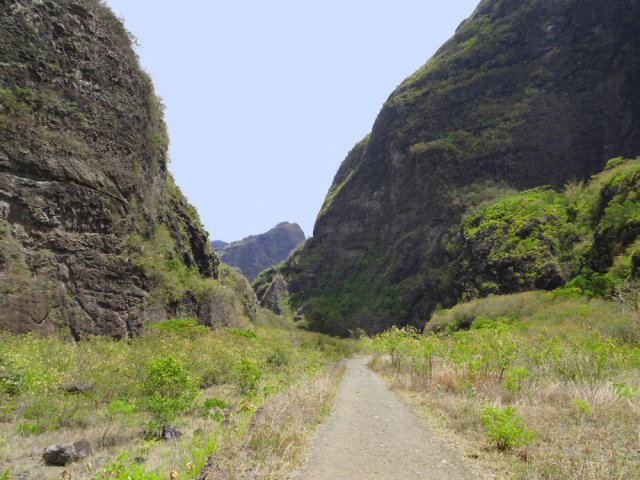 L'entrée dans Mafate est aisée après la dépose du taxi