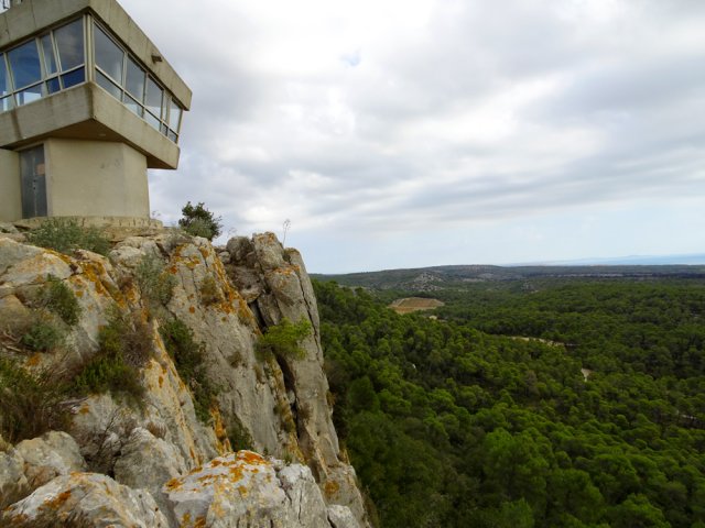 La tour de gué pour repérer les départs de feu