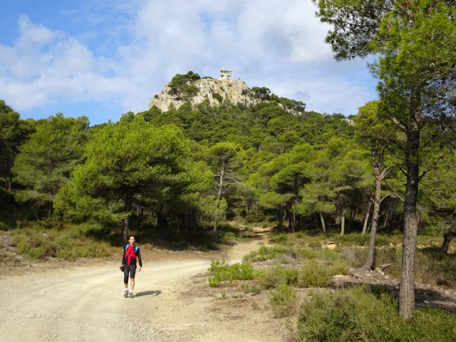 La tour de gué est très bien placée car elle domine toute la région