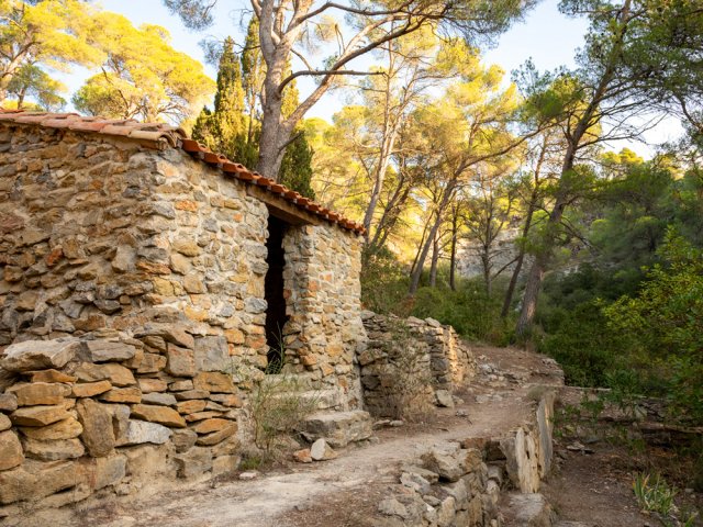 La petite cabane en dur de l'ermite