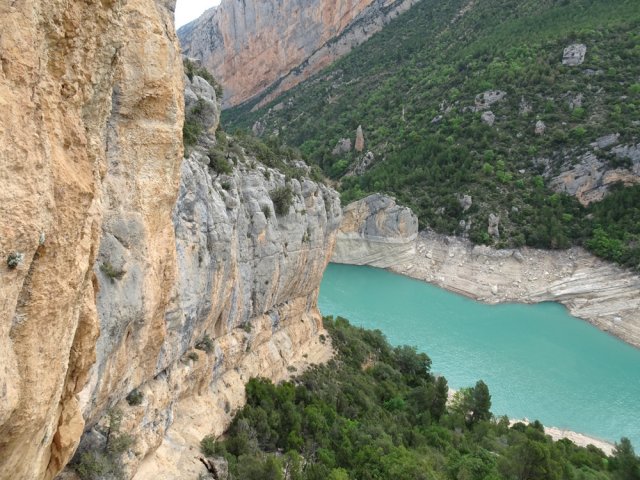 Les panoramas sur le lac et son eau turquoise sont magnifiques