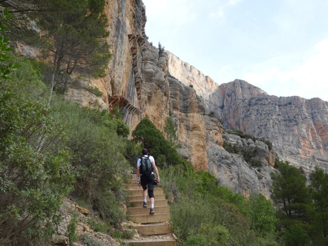 On s'approche des escaliers qui permettront de franchir ce nouvel obstacle